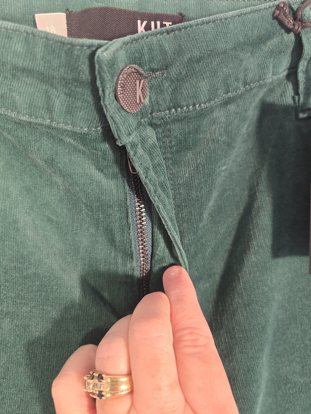 Kut From The Kloth REESE NWT Green Corduroy Raw Hem Fall casual Pants. Ladies 18 - Picture 5 of 13